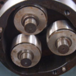 Thread Roller in the machine head